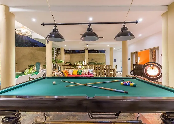 Josefine, 5 Bedroom Pool, Rooftop, Pool Table فيلة