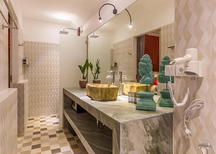 فيلة Josefine, 5 Bedroom Pool, Rooftop, Pool Table