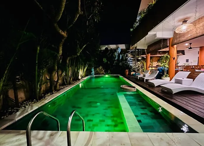 Josefine, 5 Bedroom Pool, Rooftop, Pool Table *